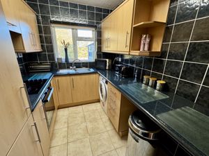 Kitchen- click for photo gallery